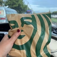 Starbucks บุญถาวร ปิ่นเกล้า