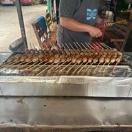 เมนูของร้าน ไส้กรอกแม่อุดม ใกล้ริมปิงนวรัฐ