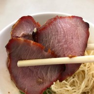 ปู๊ตี่บะหมี่เกี๊ยวกุ้ง MRT สามย่าน