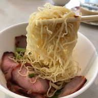 ปู๊ตี่บะหมี่เกี๊ยวกุ้ง MRT สามย่าน