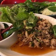 ร้านลาบเป็ดอุดร เจ๊องุ่น ไก่ย่าง ปลาเผา