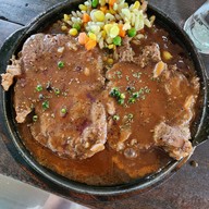 เมนูของร้าน สเต็กกระทะร้อนบ้านเกาะ สุรนารีวิลล์ นครราชสีมา