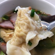 ปู๊ตี่บะหมี่เกี๊ยวกุ้ง MRT สามย่าน