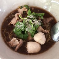 ก๋วยเตี๋ยว นายถัง ท่าหลวง