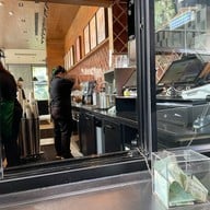 Starbucks บุญถาวร ปิ่นเกล้า