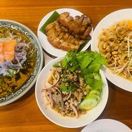 ลักกี้ยำ & ตำ – พิษณุโลก ( Lucky Yumm – Phitsanulok ) -