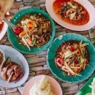 ไอริน_ข้าวคลุกน้ำพริก อัมพวัน