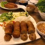 วิลลี่แหนมเนือง ห้วยขวาง