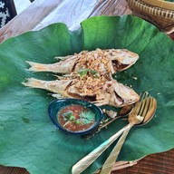 เมนูของร้าน บ้าน มาดาม ไทย เรสทัวรองท์ เขาจีนแล