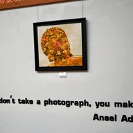 Photohostel & Photocafe