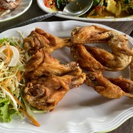 ครัวริมบ่อ