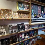 Photohostel & Photocafe