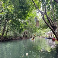 สวนขวัญ ทรอปิคอล คาเฟ่