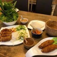 วิลลี่แหนมเนือง ห้วยขวาง