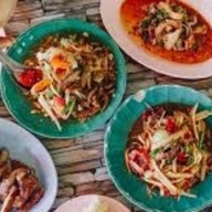 ไอริน_ข้าวคลุกน้ำพริก อัมพวัน