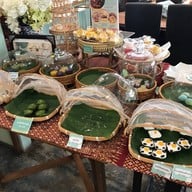 หอมรัญจวน ขนมไทย ต้นตำรับชลบุรี