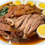 Mommy กล่องอร่อย(ขาหมู)