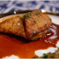 เที่ยงตรง By House Number 1712