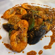 เมนูของร้าน Holy Shrimp จ๊อดแฟร์แดนเนรมิต