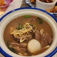 เมนูของร้าน Le Intawaa
