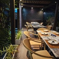 บรรยากาศ The Local by Oam Thong Thai Cuisine