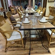 บรรยากาศ The Local by Oam Thong Thai Cuisine