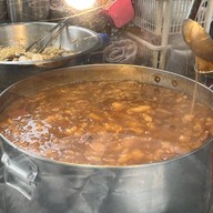 เจ้จิ๋ม กระเพาะปลาตลาดบางรัก