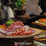 Dee Lite bar & restaurant