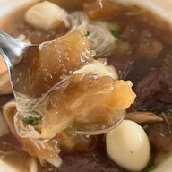 เมนูของร้าน เจ้จิ๋ม กระเพาะปลาตลาดบางรัก