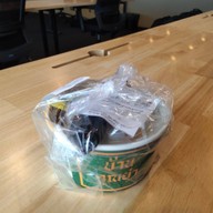 รสมือของย่า ถนนรางน้ำ(2552) รางน้ำ