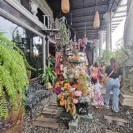 อัมพวาศรี คาเฟ่ ChuchaiBuri Sri Amphawa