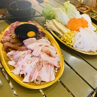 เดอะทรี แคมปิ้ง เอกมัย