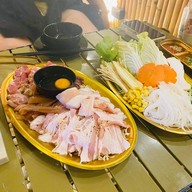 เดอะทรี แคมปิ้ง เอกมัย