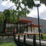 หน้าร้าน Bake @ Dome มหาวิทยาลัยธรรมศาสตร์ (ศูนย์รังสิต