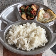 ร้านน้าฑาอาหารตามสั่ง ก๋วยเตี๋ยวชาบู