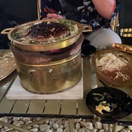 เดอะทรี แคมปิ้ง เอกมัย