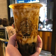 TigerSugar Yizhong Store 老虎堂 台中一中店
