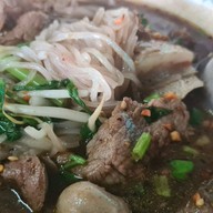 เมนูของร้าน เจ๊ตุ่ม ก๋วยเตี๋ยวเนื้อ