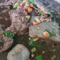 เมนูของร้าน เจ๊ตุ่ม ก๋วยเตี๋ยวเนื้อ