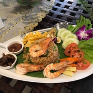บ้านฐนันดร์กาญจน์คาเฟ่