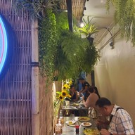 บรรยากาศ แม่ทุมผัดไทยเข่ง