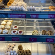 Dunkin’ (ดังกิ้น โดนัท) โรงพยาบาลรามคำแหง