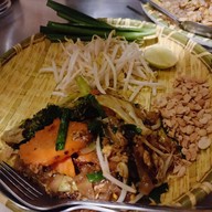 เมนูของร้าน แม่ทุมผัดไทยเข่ง