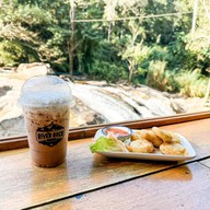 River rock cafe hill Sine 2020