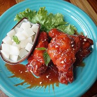 ลันเตา ข้าวกล่องโฮมเมด กาดน้ำทอง