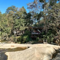 River rock cafe hill Sine 2020