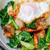 ร้านหน้าบ้าน ผัดไทย