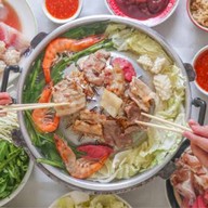 ยามดึกหมูกระทะ - ชาบู