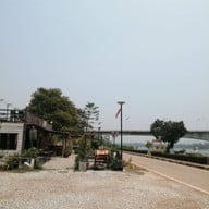 บรรยากาศ สะพานมิตรภาพไทย-ลาวแห่งที่ 3 นครพนม-คำม่วน