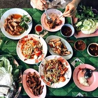 มินิม่วนส์อาหารอีสาน & ตามสั่ง มินิม่วนส์